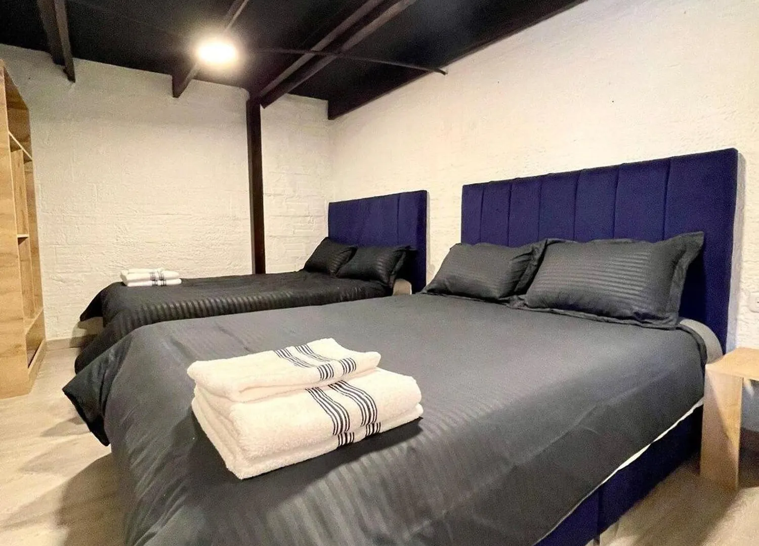 Super Apartamento Central En Casa Colonial Bogota